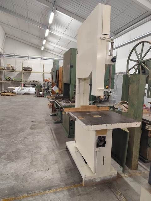 4SS202501-Caselli-Group-900-MM-BAND-SAW (2).jpeg